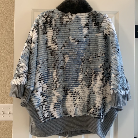 Mink and Rabbit Shearling Reversible Jacket. Like new. - Picture 11 of 17